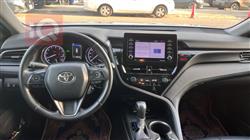 تۆیۆتا کامری